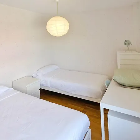Casa Con Piscina Riosar Santiago Holiday home *