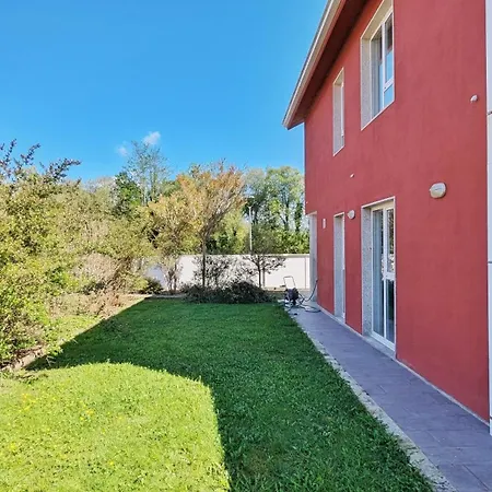 Casa Con Piscina Riosar Santiago * Ames