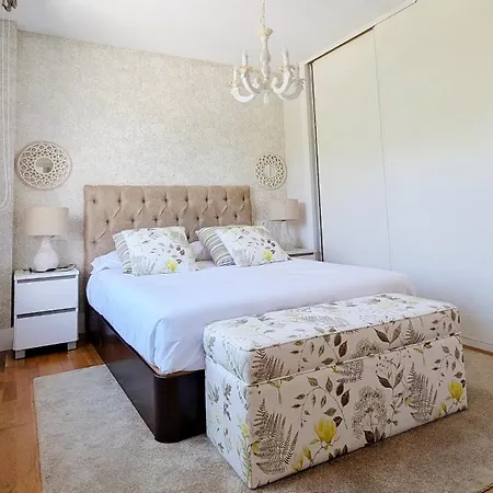 Casa Con Piscina Riosar Santiago Amés