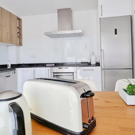 Casa Con Piscina Riosar Santiago * Amés